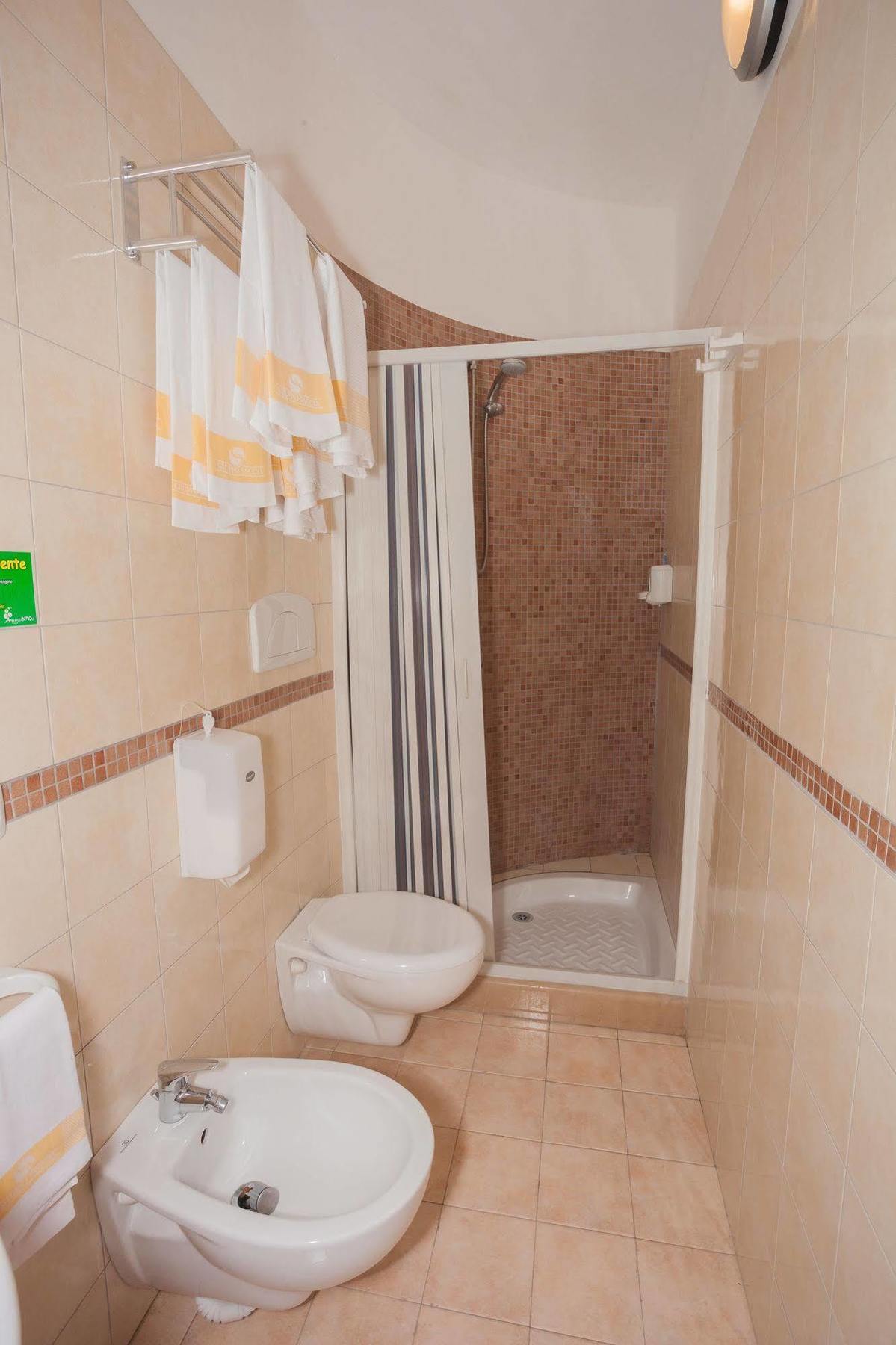 Hotel Baia Santa Barbara Rodi Garganico Dış mekan fotoğraf