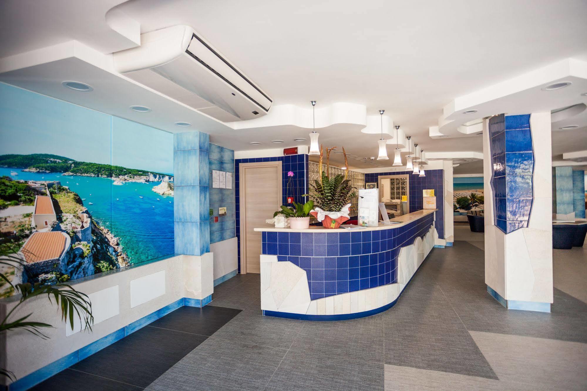 Hotel Baia Santa Barbara Rodi Garganico Dış mekan fotoğraf