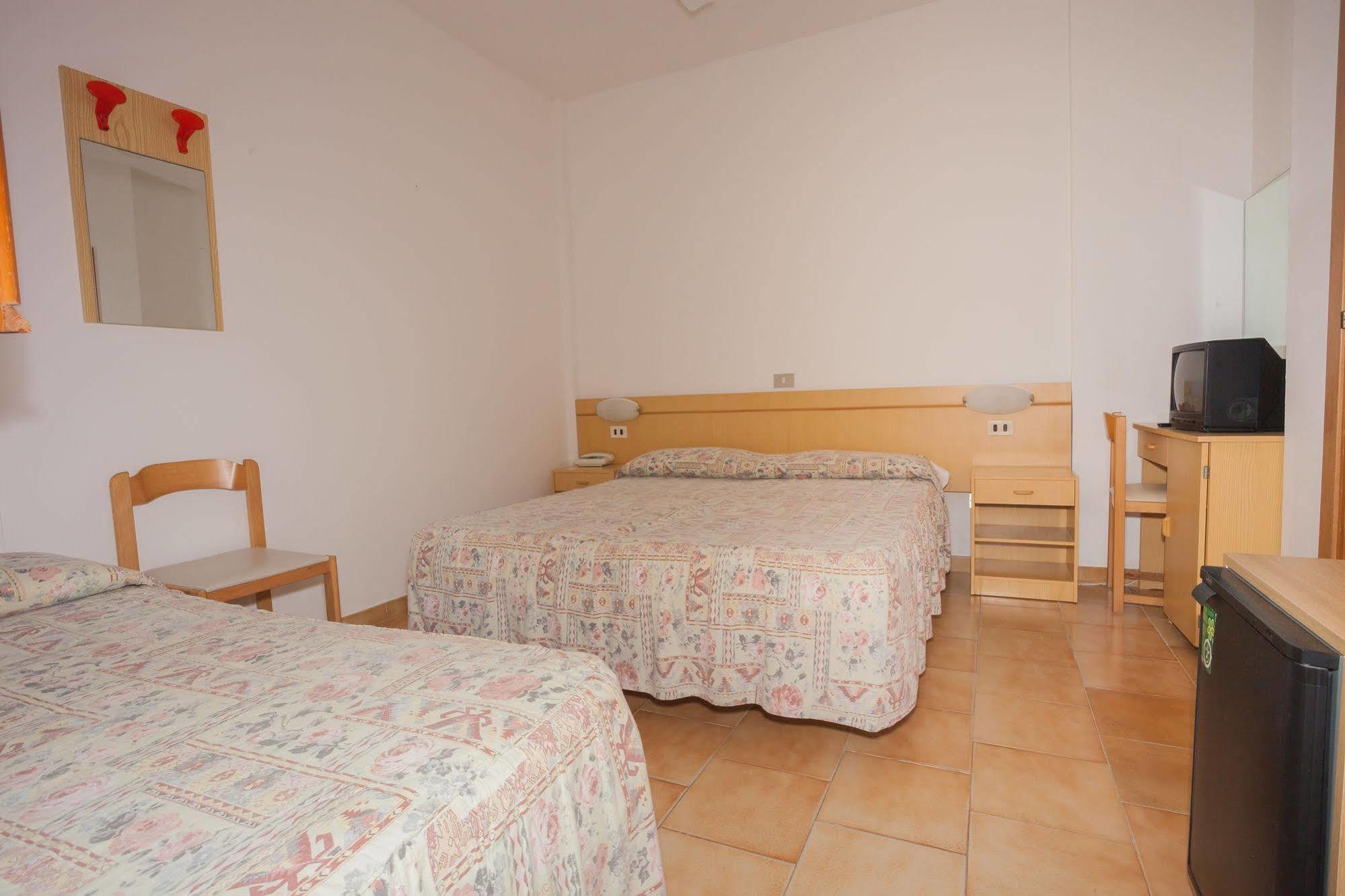 Hotel Baia Santa Barbara Rodi Garganico Dış mekan fotoğraf