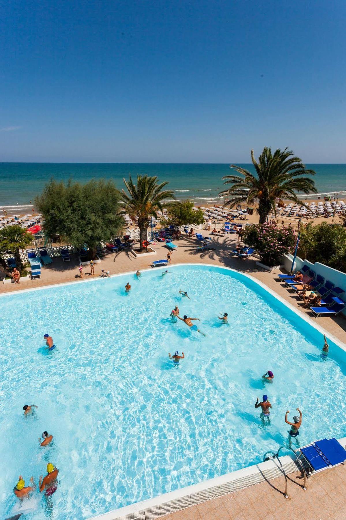 Hotel Baia Santa Barbara Rodi Garganico Dış mekan fotoğraf