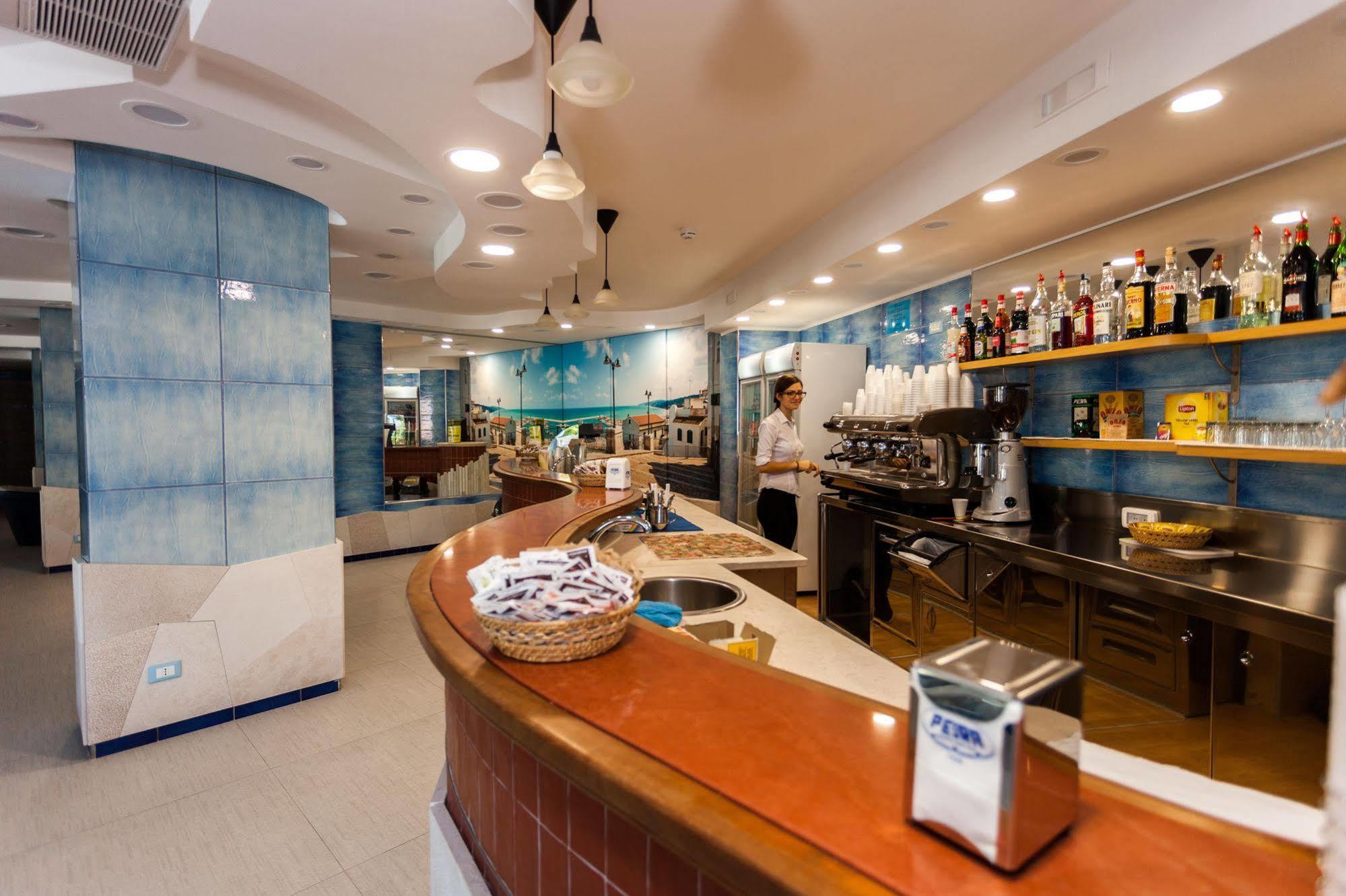 Hotel Baia Santa Barbara Rodi Garganico Dış mekan fotoğraf